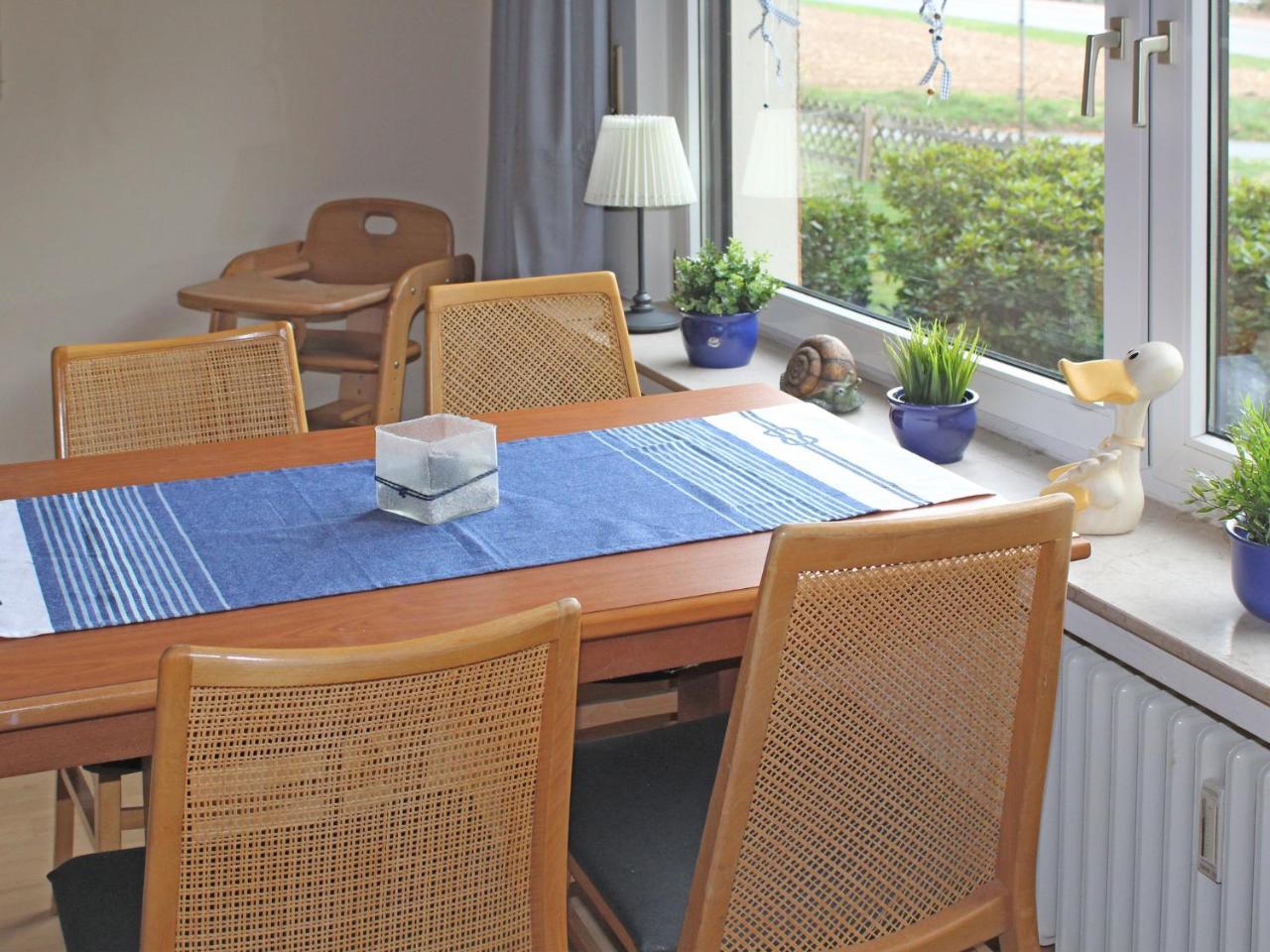 Beautiful Apartment In Bodenwerder With Balcony Eksteriør billede